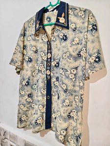 Chic Floral Print Button-Up Shirt