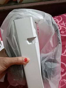 Ear Phone Of Motorola It's Wireless And Totally New