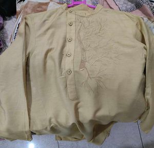 Men's Gold khadi silk Kurta with Subtle Embroidery