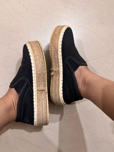 H&amp;M Black Slip-On Shoes
