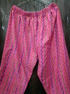 Floral Print Straight Kurta and pant