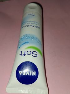 NIVEA Soft Moisturizer - 75ml