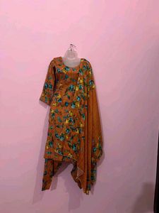 Stylish Orange Floral Kurta Set with Dupatta