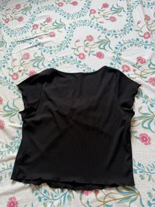 Chic Black Ruched V-Neck Crop Top