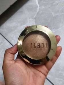Milani Baked Highlighter