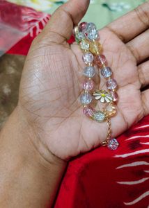 Charming Beaded Bracelet with Daisy Charm