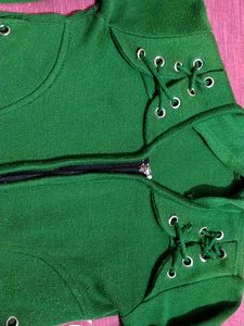 Women Green Swetar With Cap