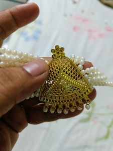 Elegant Pearl and Necklace Set