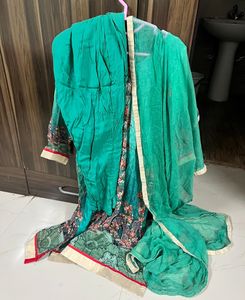 New Pakistani Style Green Suit With Duppata&amp;pant