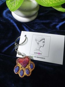 Sparkling Paw Print Keychain