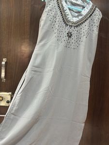 Elegant Grey Embellished Kurta