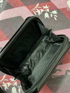 Sleek Hard Shell Pouch + Love Pendant + Sheet mask