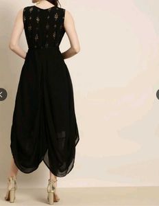Elegant Black Embellished Dress Medium size