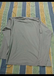 Gray Long Sleeve Graphic T-Shirt