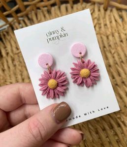 Pink Daisy Flower Earrings