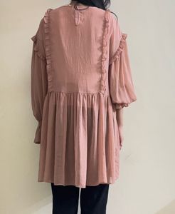 M Size Zara Elegant Ruffled Sleeve Top