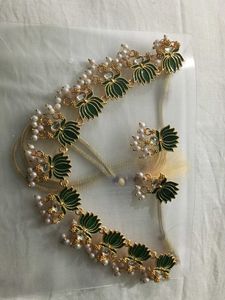 Necklace &amp; Earring Set