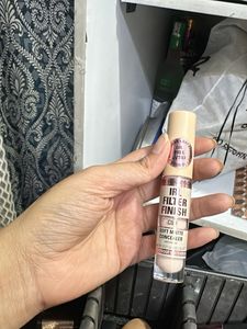 Revolution IRL Filter Finish Concealer