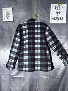 Man's Cozy Plaid Fleece Jacket