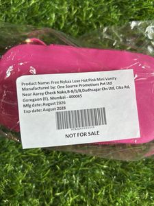 Nykaa Luxe Hot Pink Mini Vanity