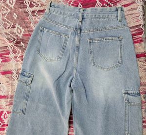 URBANIC Wide Leg Cargo Jeans