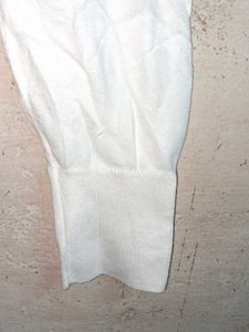 UNIQLO Winter Fashion Cardigan White