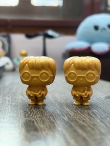 Golden Harry Potter kinderjoy collectable(1 piece)