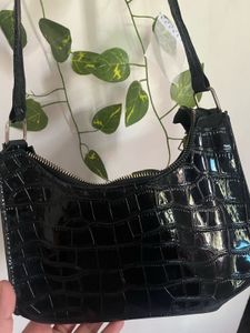 Savana  Black Snake Print Shoulder Bag