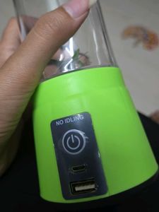 Portable USB Rechargeable Juicer