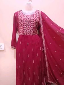 Elegant Rani Embroidered Anarkali Set