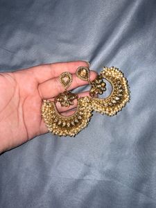 Exquisite Gold-Tone Kundan & Pearl Earrings
