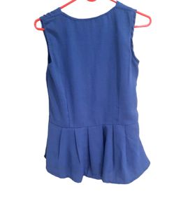 Combo Of 2 Tops. Less Used