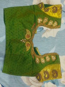 Green &amp; Gold Floral Saree