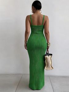 NEWME Chic Green Textured Bodycon Dress