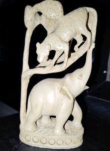 Premium Wooden Showpiece