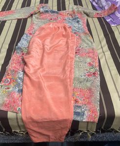 Beautiful Floral Print Kurta Set