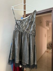 Elegant One-Shoulder Lace Dress