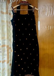 Elegant Black Embroidered Kurta Set