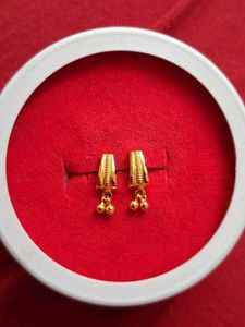 Elegant Gold Earrings