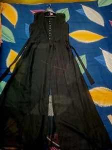 Stylish Black Sleeveless Front Slit Kurta