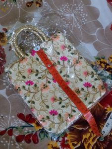 !!!! Totally New Item!!!!!!🥳 Never Used Very Good Quality