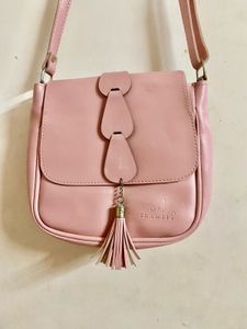 Chic Pink Leather Crossbody Bag