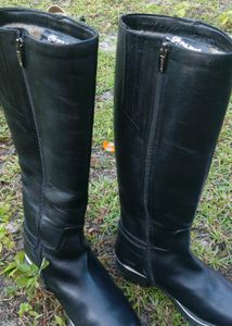 Black Fur Lined Leather Boots