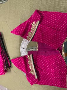 Pink chiffon bandhani saree with blouse