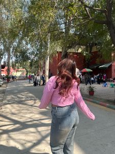 pink sweater
