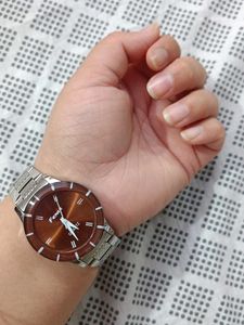Quartz Classic Metal Band Wristwatch