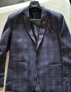 Stylish Plaid Blazer