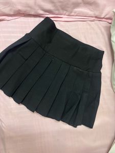 Black Pleated Mini Skirt