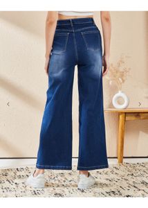 jeans with tag