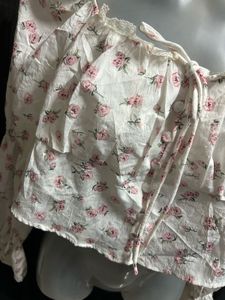 Floral Print Square Neck Crop Top